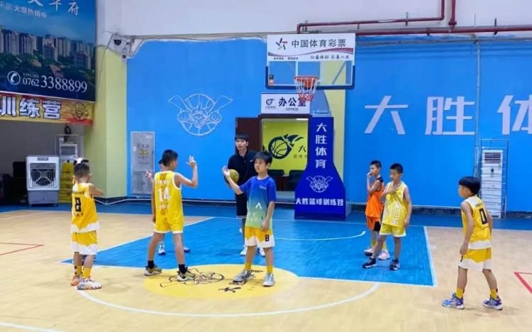 廣東河源體彩少兒籃球培訓(xùn)班：結(jié)營不散場，夢想正啟航