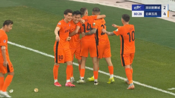玉昆4-2領(lǐng)先新鵬城！杜加利奇冒頂，徐宏杰得球抽射破門