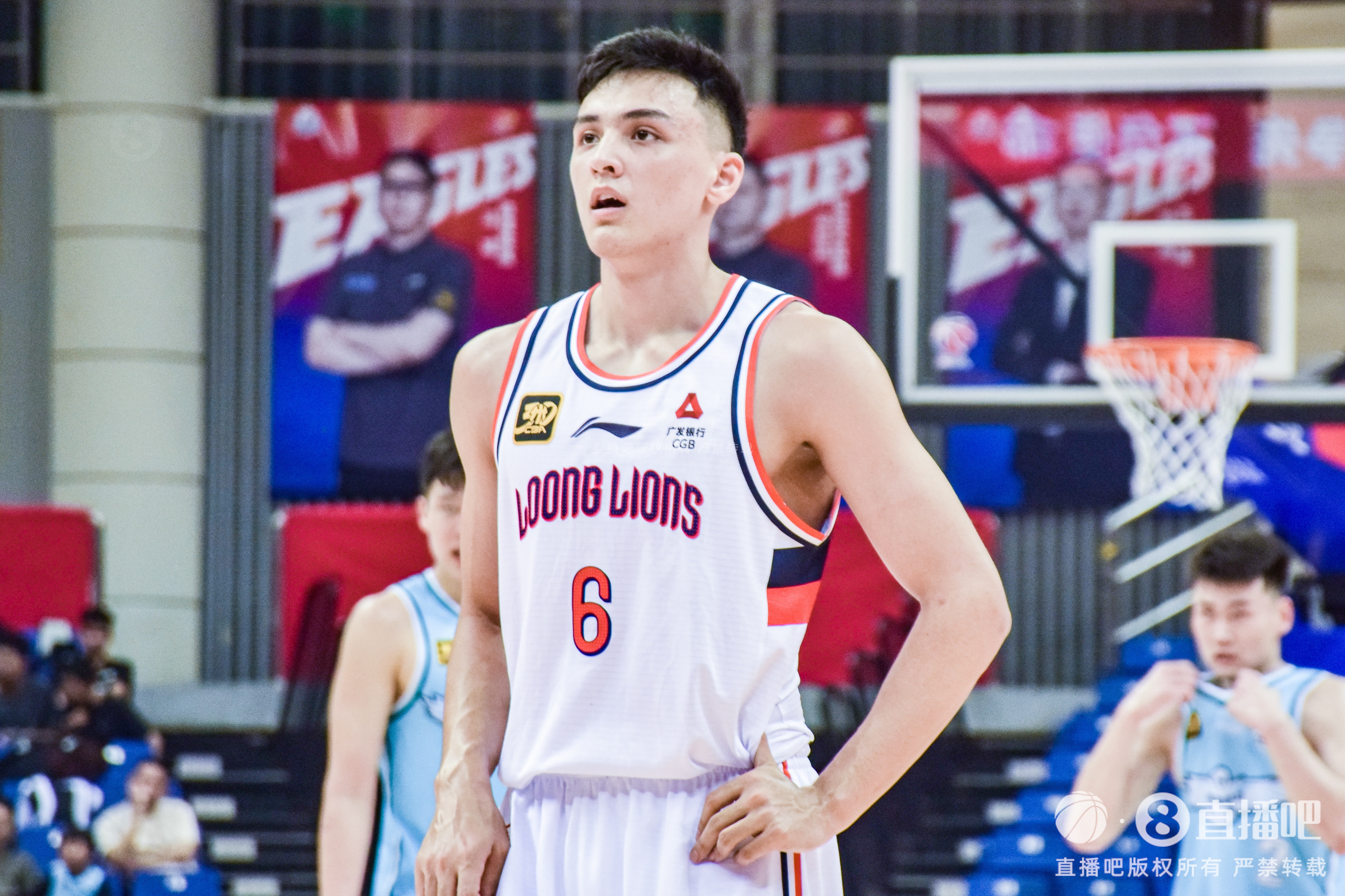 精準打擊！于米提半場5中5拿到13分 三分3中3