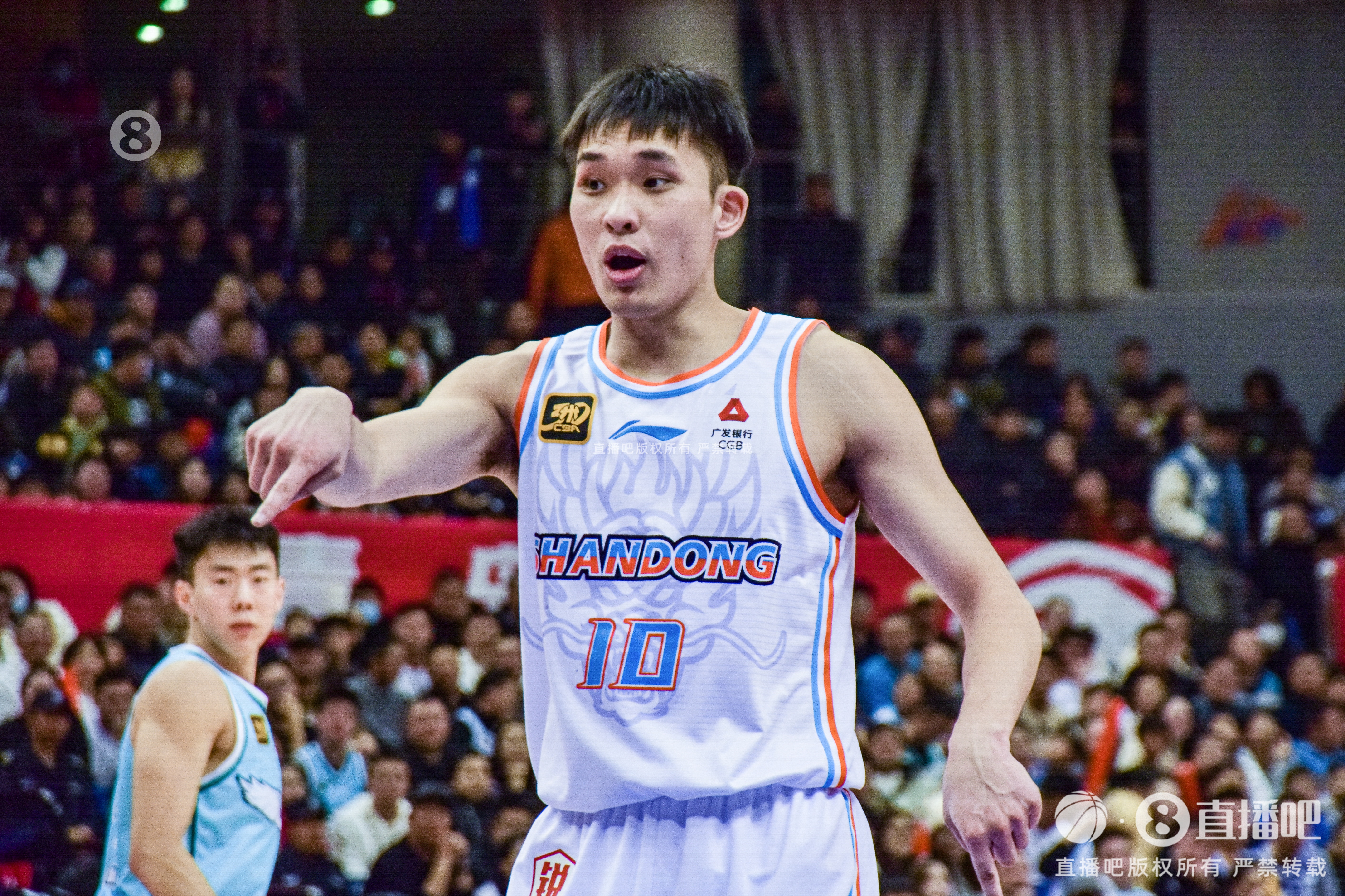 攻防俱佳！狀元秀謝智杰7中5拿到16分3板3助5斷 三分3中3